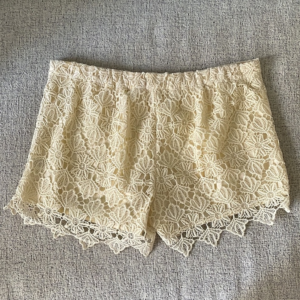 Altar’d State womens lace skort - Picture 4 of 4